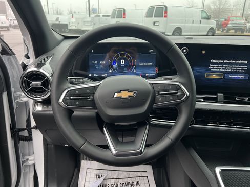 New 2026 Chevrolet Equinox LT image 19