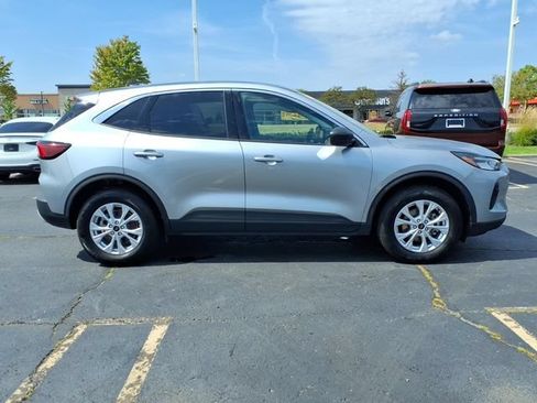 Used 2024 Ford Escape Active w/ Tech Pack #1 AWD/4WD image 9