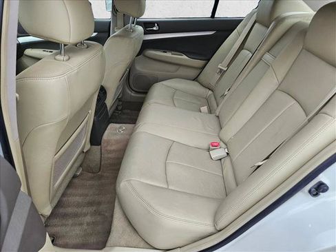 Used 2009 INFINITI G37 Journey RWD image 17