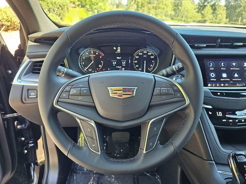 New 2026 Cadillac XT5 Luxury AWD/4WD image 24