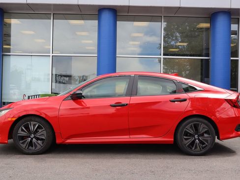 Used 2016 Honda Civic EX-T image 2