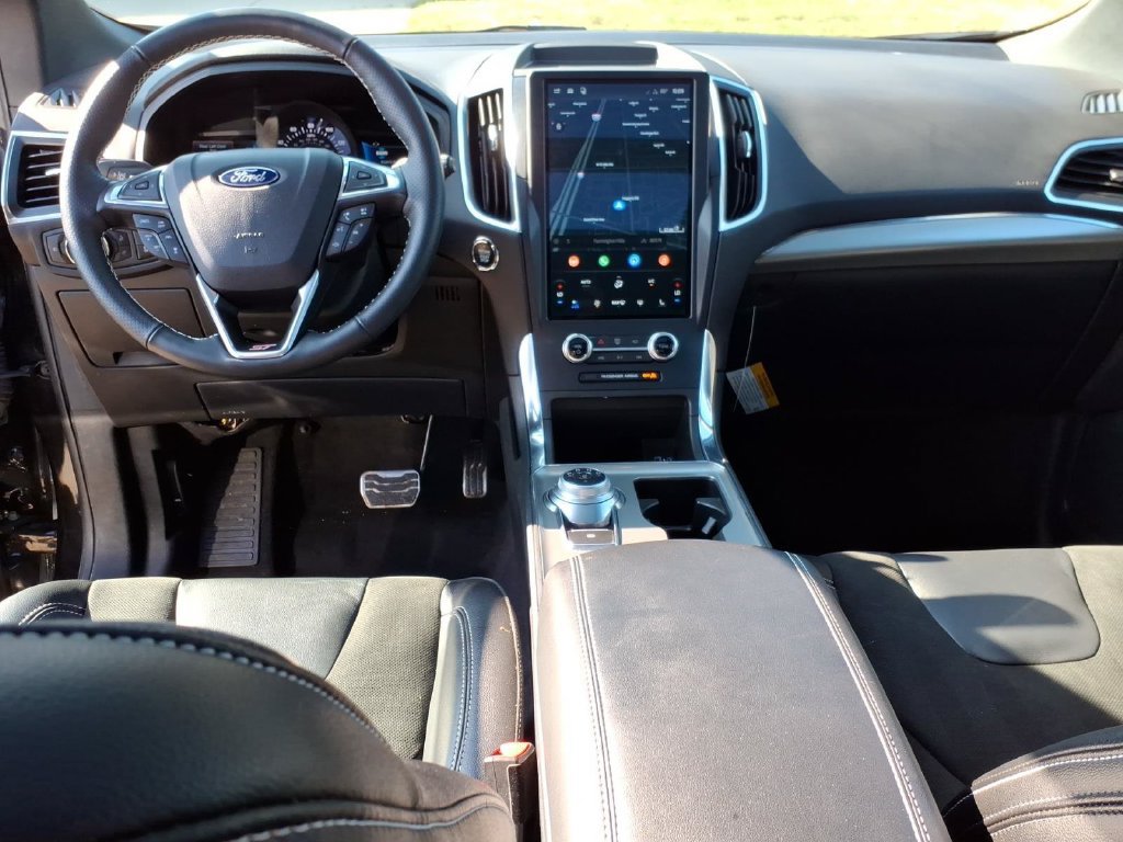 Used 2024 Ford Edge ST w/ Equipment Group 401A AWD/4WD image 13