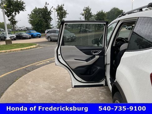 Used 2019 Subaru Forester Premium AWD/4WD image 15