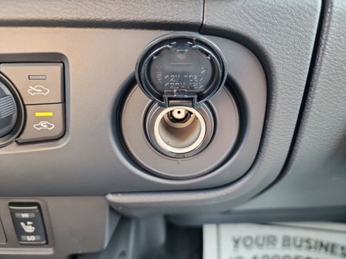 New 2026 Nissan Frontier SV image 18