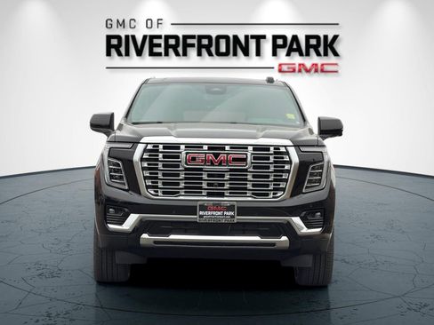 New 2026 GMC Yukon XL Denali w/ Sun & Power Step Package AWD/4WD image 8