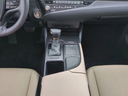 Certified 2021 Lexus ES 350 w/ Accessory Package FWD image 18