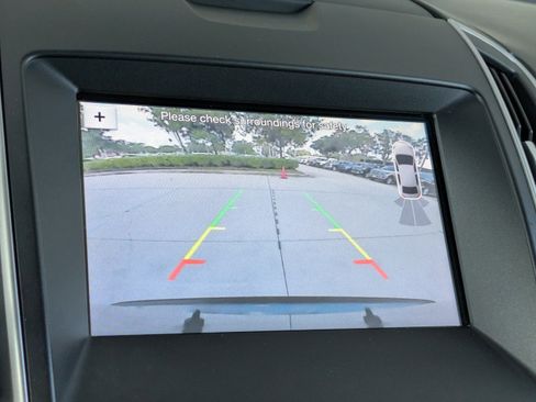 Used 2019 Ford Edge SEL w/ Equipment Group 201A FWD image 21
