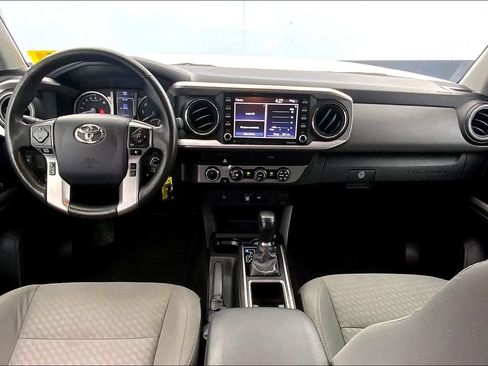 Used 2020 Toyota Tacoma SR5 image 13