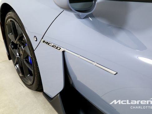 Used 2023 Maserati MC20 Spyder image 31