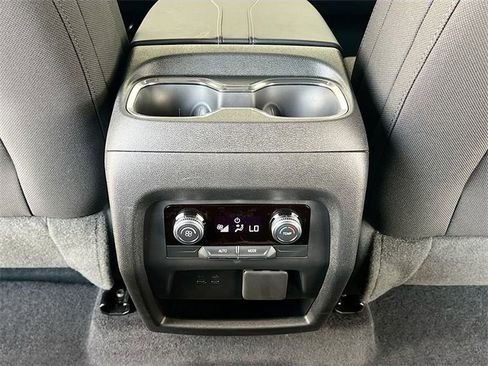 New 2026 GMC Acadia Elevation image 18