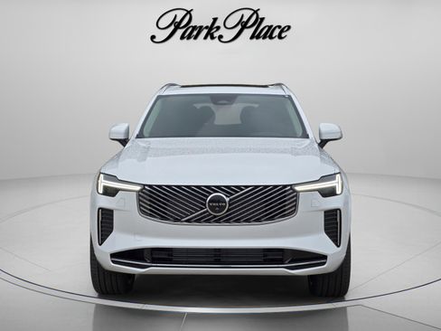 New 2026 Volvo XC90 T8 Plus w/ Protection Package Premier image 9