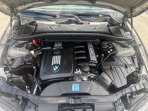 Used 2010 BMW 128i Convertible RWD image 10