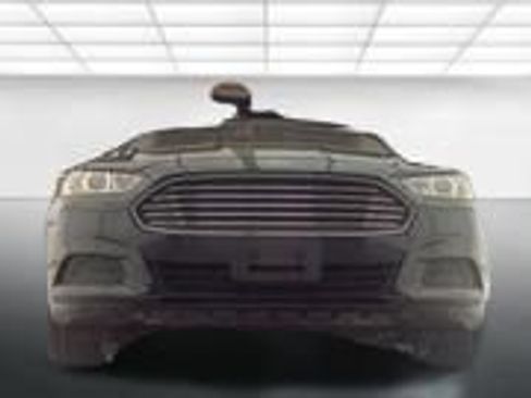 Used 2014 Ford Fusion SE FWD image 3