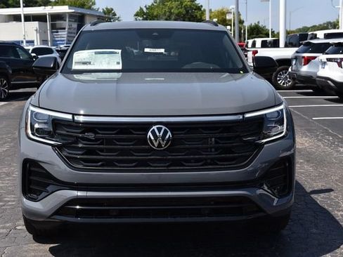 New 2026 Volkswagen Atlas Cross Sport SEL R-Line AWD/4WD image 4