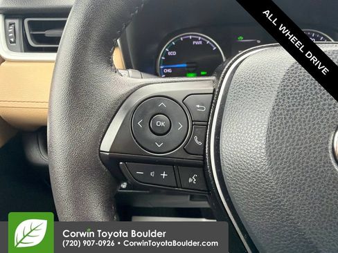 Used 2021 Toyota RAV4 XLE w/ XLE Grade Weather Package AWD/4WD image 29