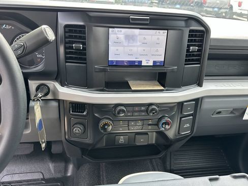 New 2026 Ford F250 XL w/ XL Driver Assist Package RWD image 11