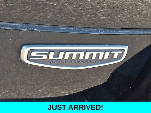 Used 2022 Jeep Grand Cherokee Summit AWD/4WD image 30