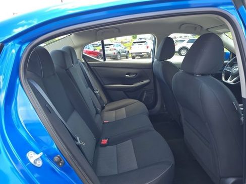 Used 2022 Nissan Sentra SV w/ Electronics Package FWD image 17