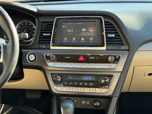 Used 2018 Hyundai Sonata SEL w/ Tech Package 04 image 13