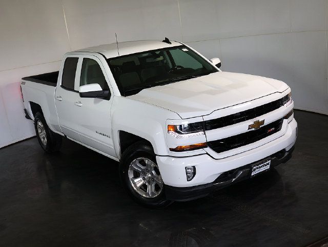 Used 2017 Chevrolet Silverado 1500 LT w/ All Star Edition AWD/4WD image 7