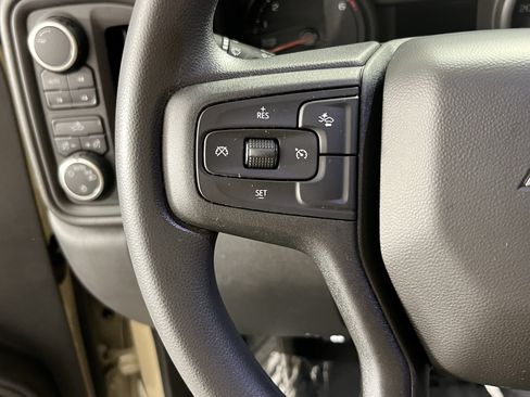 Used 2022 Chevrolet Silverado 1500 Custom Trail Boss w/ LPO, Dark Essentials Package AWD/4WD image 24