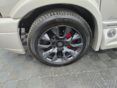 Used 2023 GMC Savana 2500 image 13