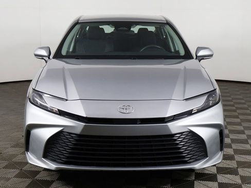 Used 2025 Toyota Camry LE FWD image 9