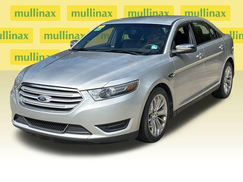 Used 2015 Ford Taurus Limited FWD image 12