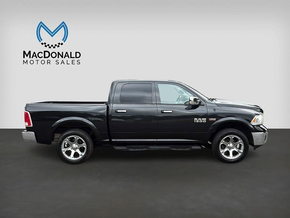 Used 2017 RAM 1500 Laramie w/ Convenience Group AWD/4WD image 8