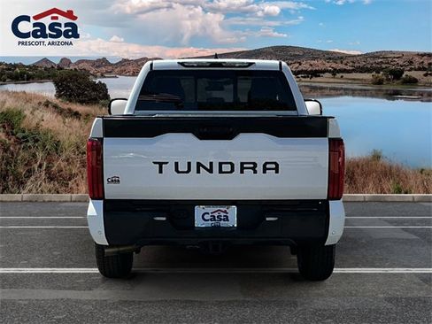 Used 2022 Toyota Tundra SR5 w/ SR5 Convenience Package image 6