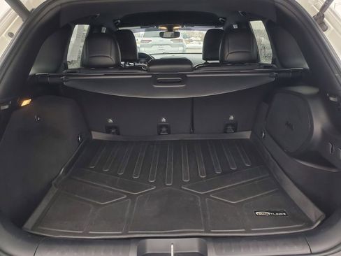 Used 2019 Jeep Cherokee High Altitude image 10