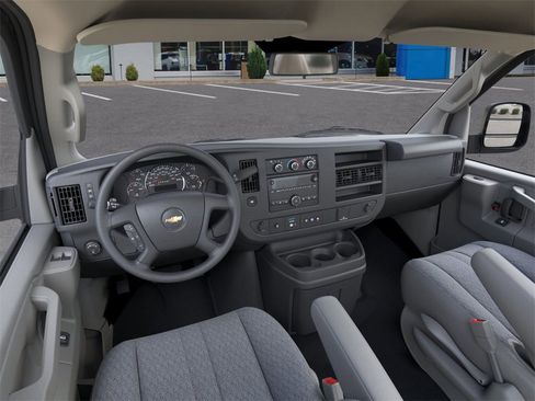 New 2025 Chevrolet Express 3500 w/ Power Convenience Package image 15