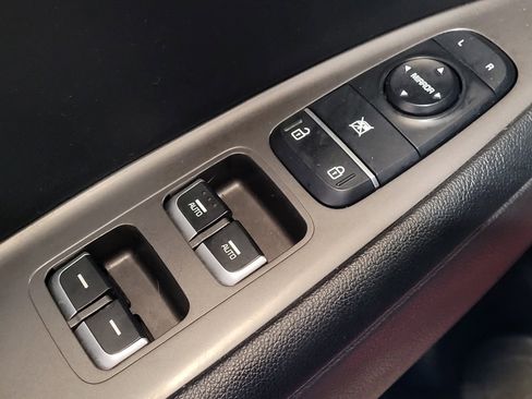 Used 2019 Kia Optima S w/ S Panoramic Sunroof Package image 27