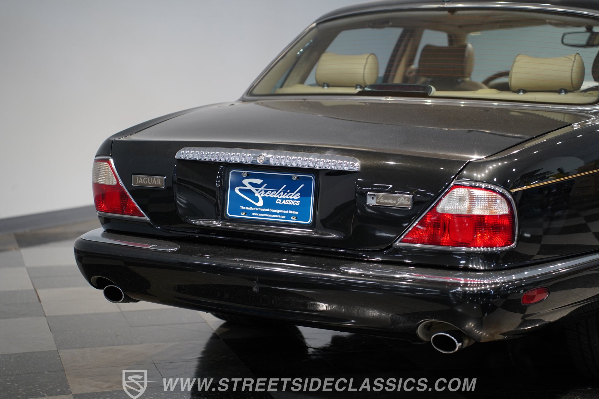 Used 1998 Jaguar XJ8 L RWD image 27