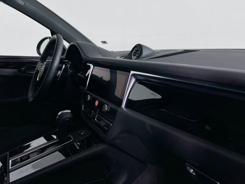 New 2026 Porsche Macan S image 31