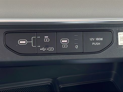 New 2026 Kia Carnival EX FWD image 21