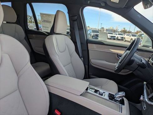 New 2026 Volvo XC90 B5 Core image 14