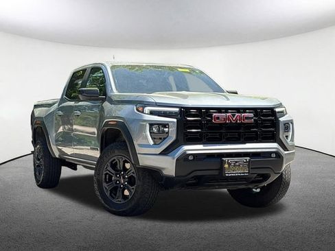 Used 2024 GMC Canyon Elevation w/ Elevation Premium Package AWD/4WD image 2