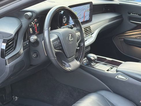 Used 2022 Lexus LS 500 AWD w/ Interior Upgrade Package image 14