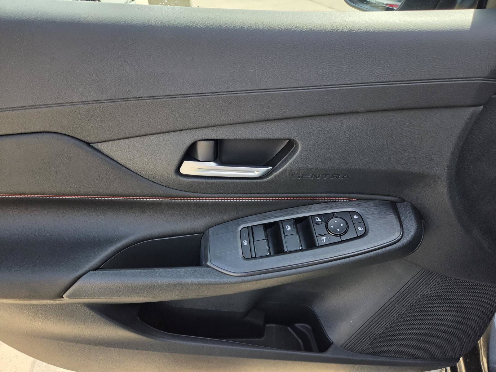 New 2027 Nissan Sentra SR FWD image 15