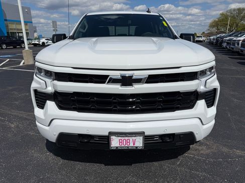 Used 2025 Chevrolet Silverado 1500 RST AWD/4WD image 8