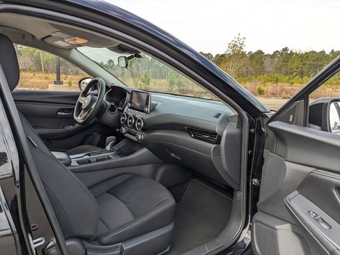 Used 2024 Nissan Sentra SV image 34