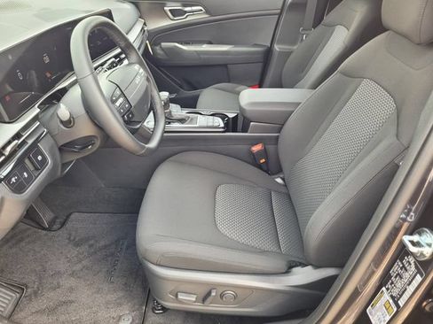 New 2026 Kia Sportage LX w/ LX Convenience Package FWD image 8