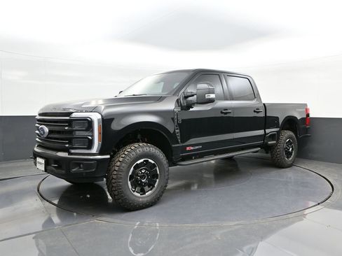 New 2026 Ford F250 Platinum w/ Tremor Off-Road Package image 11