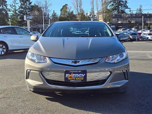 Used 2017 Chevrolet Volt LT w/ Comfort Package image 9