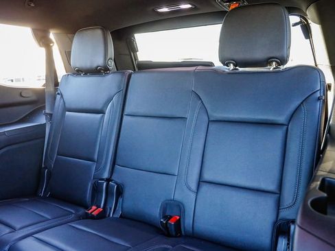 Used 2023 Chevrolet Tahoe Z71 w/ Luxury Package image 21