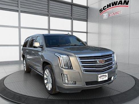Used 2017 Cadillac Escalade ESV Platinum image 2