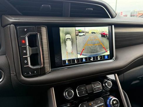 Used 2024 GMC Yukon XL Denali w/ Max Trailering Package image 18