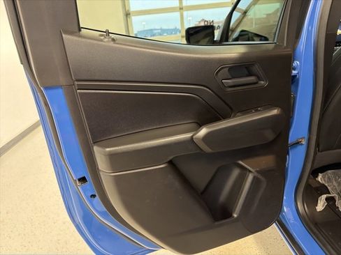 Used 2025 Chevrolet Colorado Trail Boss image 39