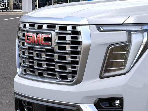 New 2026 GMC Yukon Denali w/ Denali Reserve Package AWD/4WD image 15